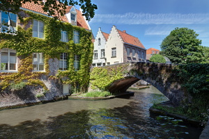 Bruges - Pont sur les canaux - Belgique