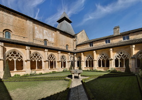Cadouin - Cloître de l'abbaye - Dordogne 1