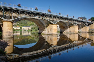 Le Bugue - Pont sur la Vézère - Dordogne