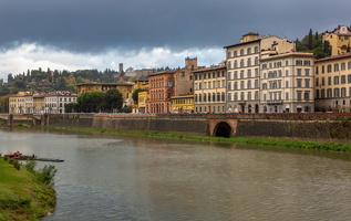 Florence - Vue sur le Ponte Alla Vittoria 02