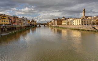 Florence - Vue sur le Ponte Vecchio 02