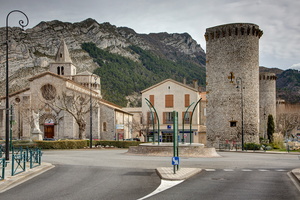 Sisteron -  Cathédrale Notre-Dame et Saint-Thyrse - Hautes Alpes