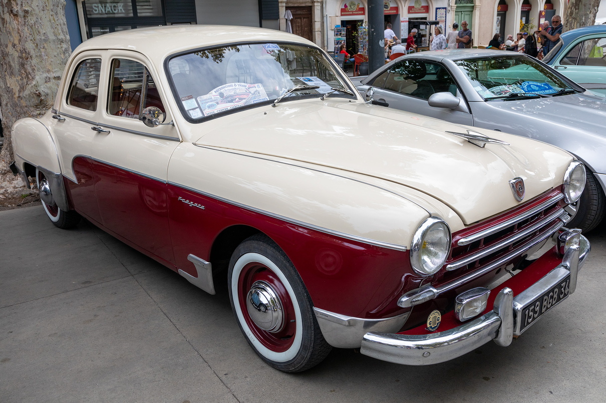 Club Rétro Pouss Auto  57.jpg